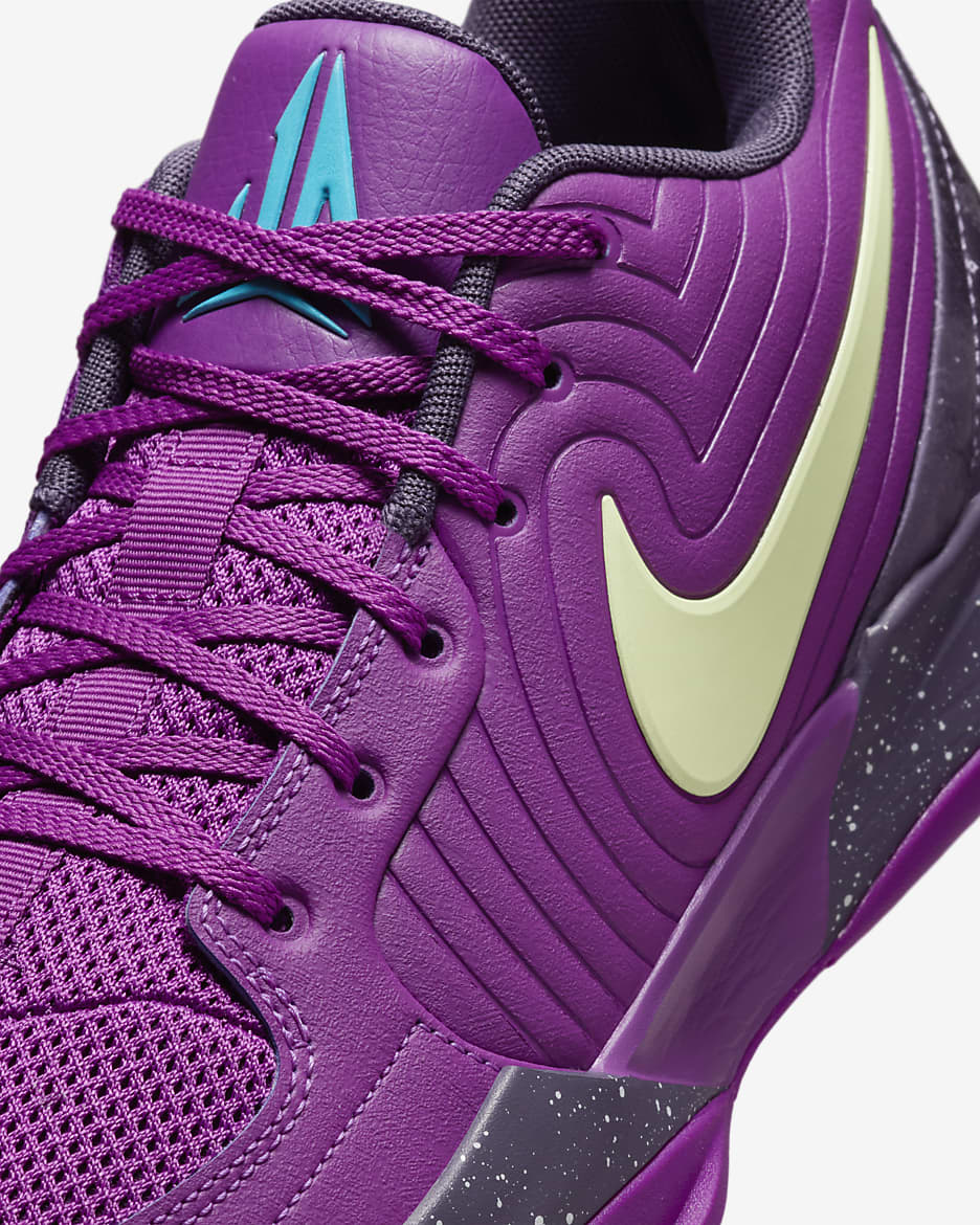 Purple nike sneakers mens best sale